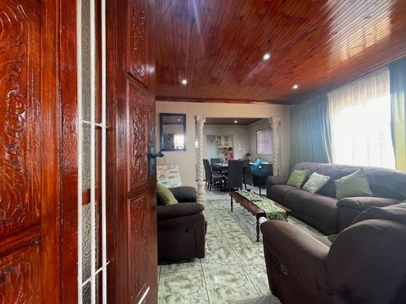 Well Maintained , Move-In Ready Four Bed Family Home For Sale- Muniredy Road, Northdale, Pmb - Photo 8