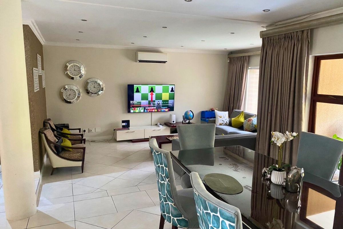 Luxury 3-Bedroom Family Home for Sale – Vorna Valley - Photo 5