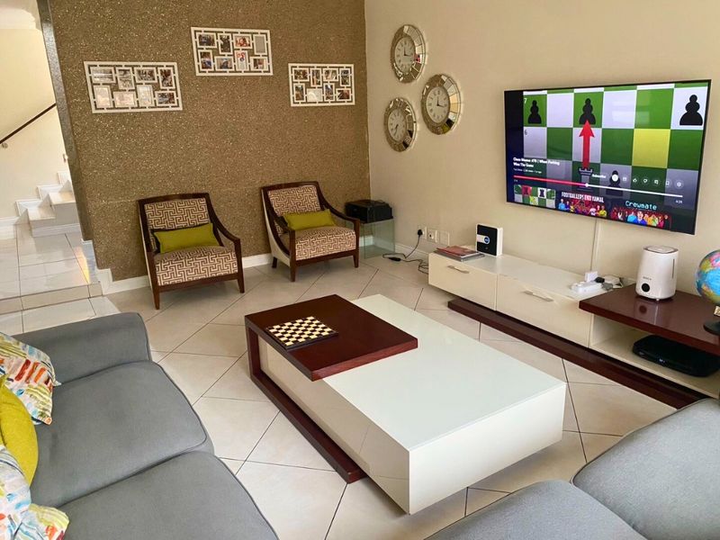 Luxury 3-Bedroom Family Home for Sale – Vorna Valley - Photo 8