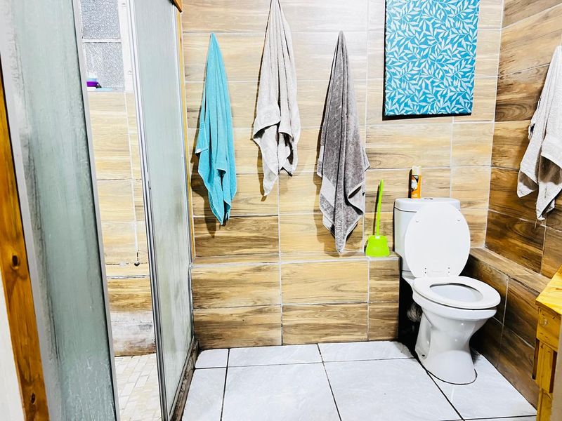 4 Bedroom House For Sale in Danville - Photo 7