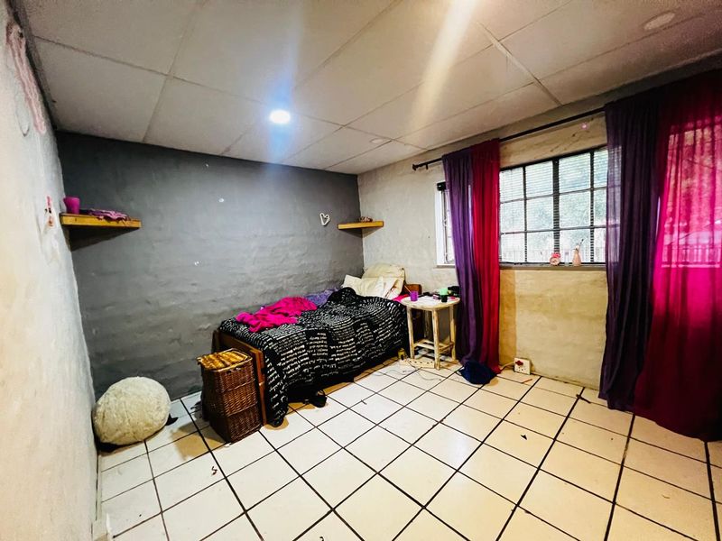 4 Bedroom House For Sale in Danville - Photo 5