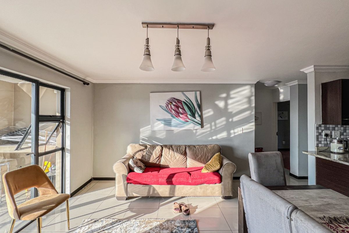 Modern Two-Bedroom Apartment at The Kennedy – Contemporary Living at Its Finest - Photo 4