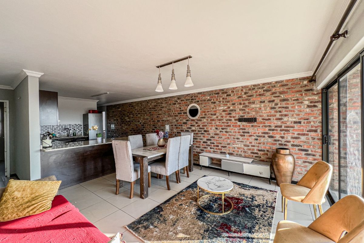 Modern Two-Bedroom Apartment at The Kennedy – Contemporary Living at Its Finest - Photo 3