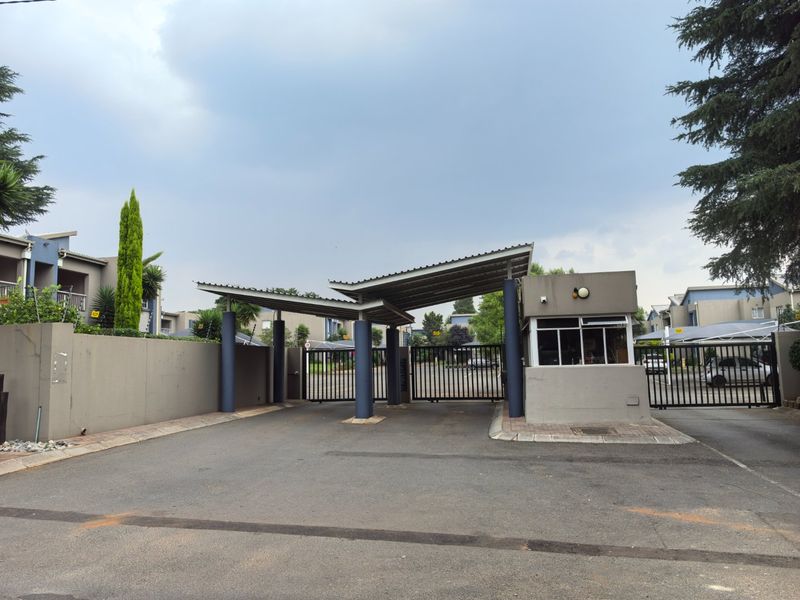 Embrace Lock-Up-and-Go Luxury in a Modern Secure, Family Haven - Photo 3