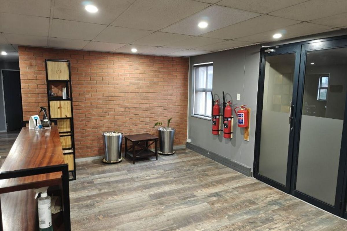 Prime Commercial Investment – Parkfield Court, 1185 Park Street, Hatfield - Photo 3