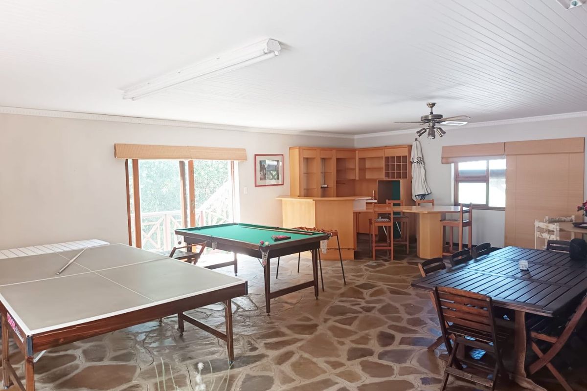 Ideal family home close to the beach with separate flatlet. - Photo 5