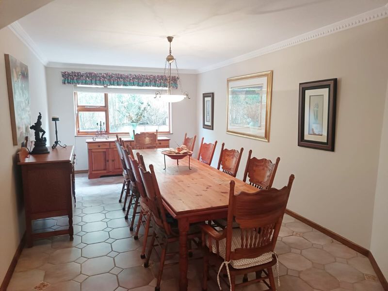 Ideal family home close to the beach with separate flatlet. - Photo 7