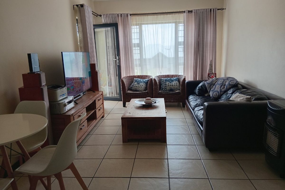 Modern 2 bedroom and 2 bathroom apartment. - Photo 2