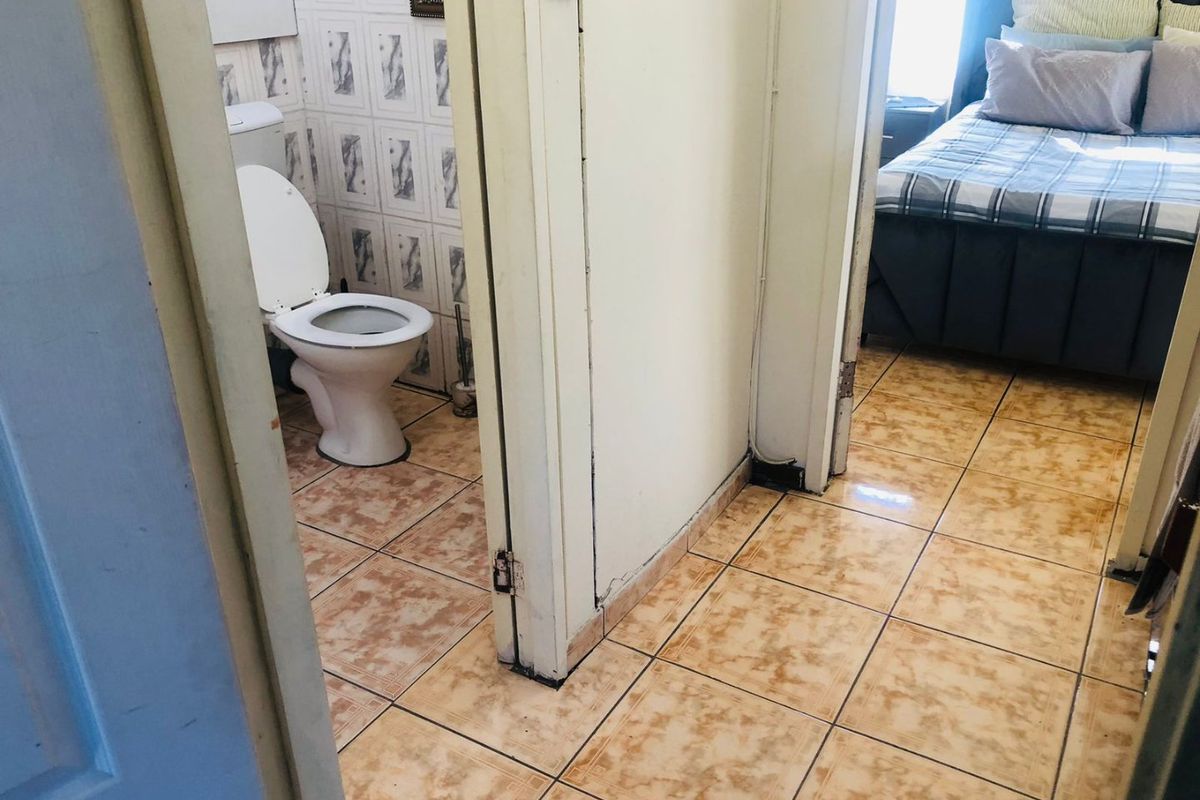 2 Bedrooms, 1.5 Bathrooms Duplex For Sale In Pinetown, Durban - Photo 4