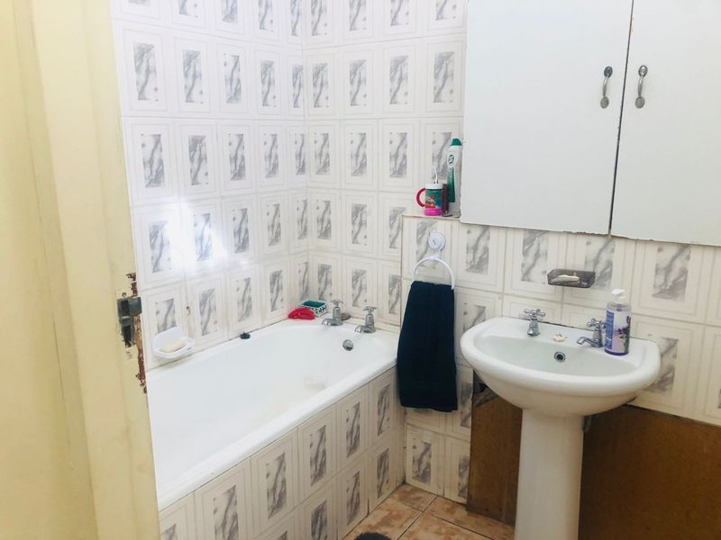 2 Bedrooms, 1.5 Bathrooms Duplex For Sale In Pinetown, Durban - Photo 6