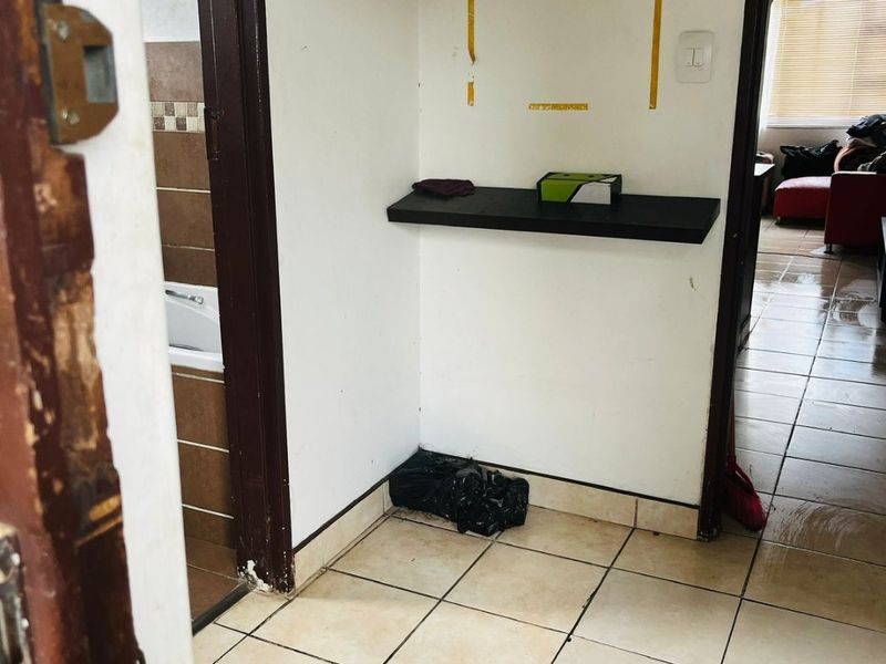 1 Bedroom, 1 Bathroom Apartment For Sale In Pinetown, Durban - Photo 4