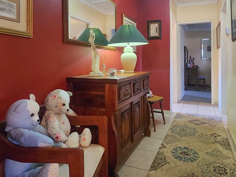 BEAUTIFUL FULL TITLE TOWNHOUSE - MOVE-IN READY! - Photo 9