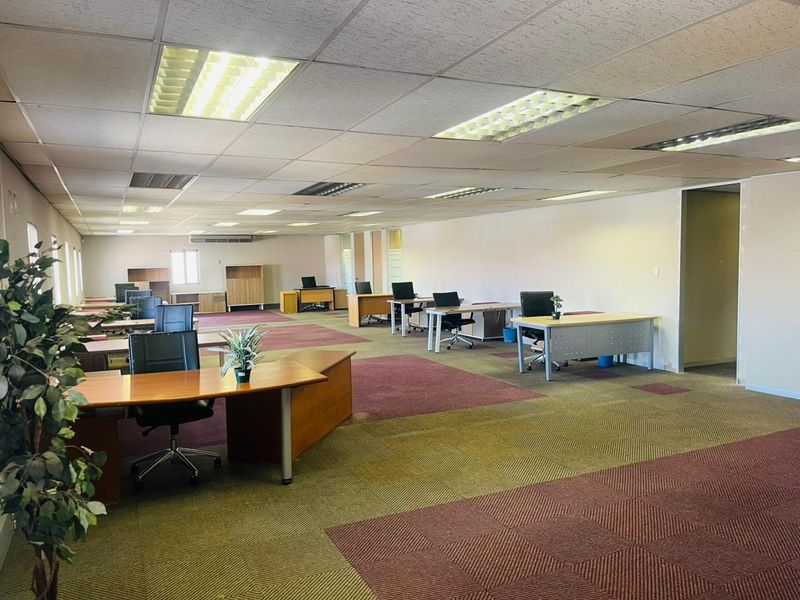 0 Bed Commercial in Randjespark for Rent - Photo 7