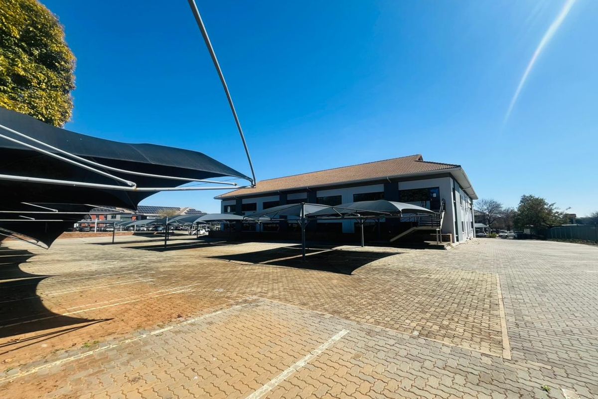 0 Bed Commercial in Blackheath for Rent - Photo 5