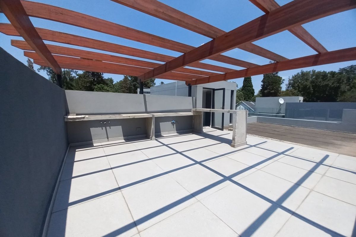 Luxury 4–5 Bedroom Townhouses | Morningside Manor - Photo 3