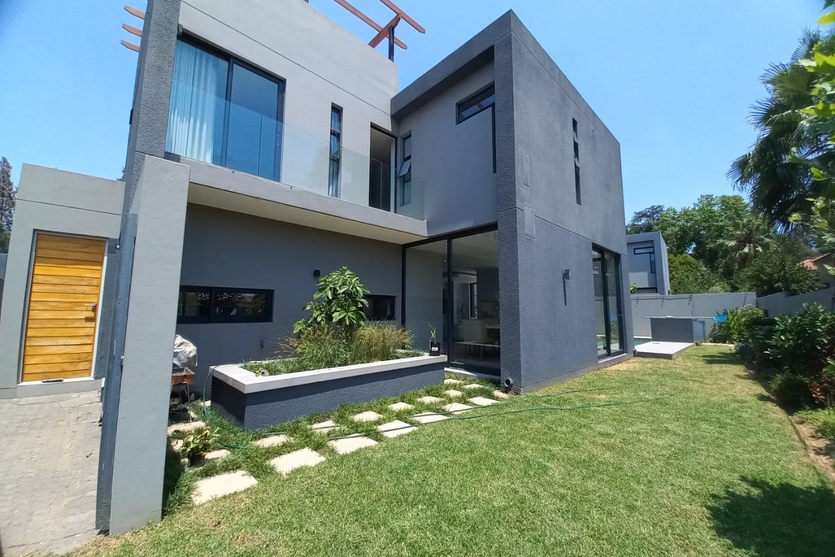 Luxury 4–5 Bedroom Townhouses | Morningside Manor - Photo 2