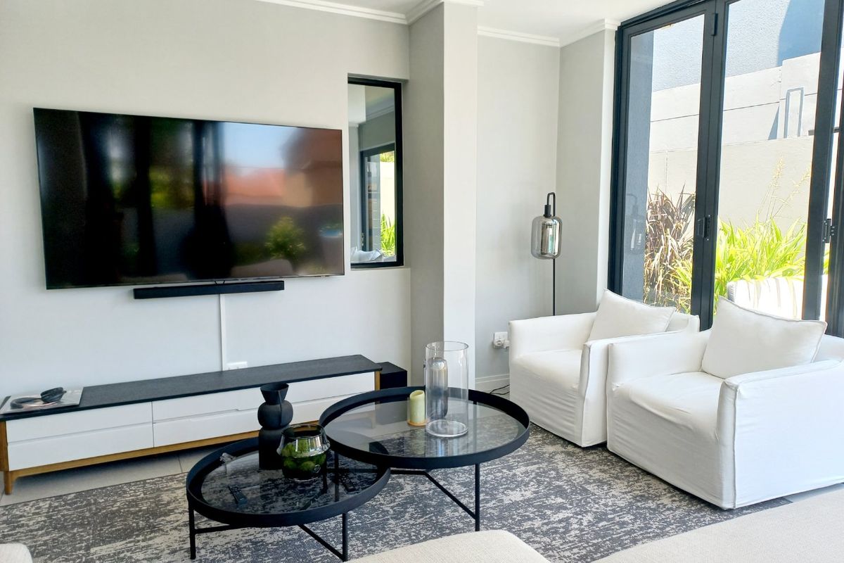 Luxury 4–5 Bedroom Townhouses | Morningside Manor - Photo 4