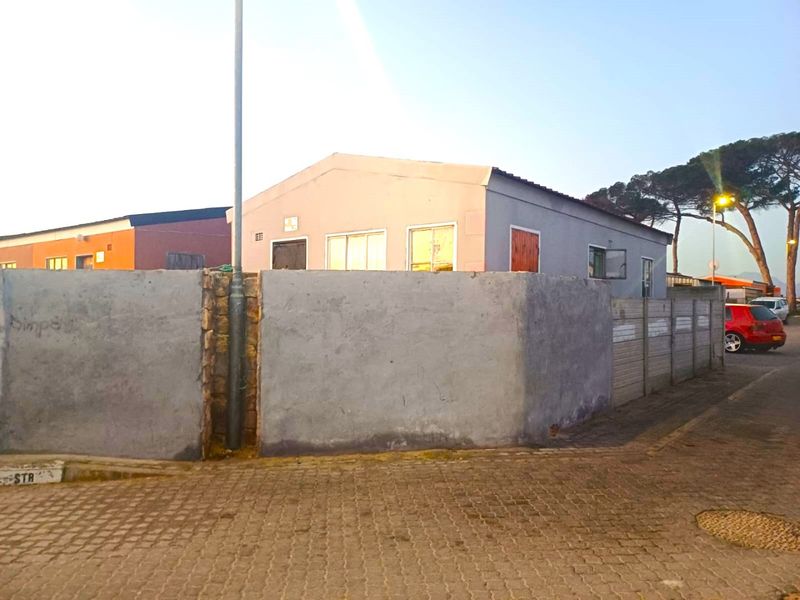 2 Bed House in Silwood Heights for Sale - Photo 3