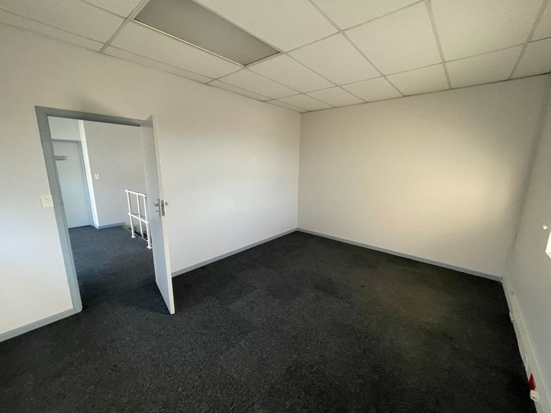 Office/Storage To Let in Montague Gardens - Photo 8