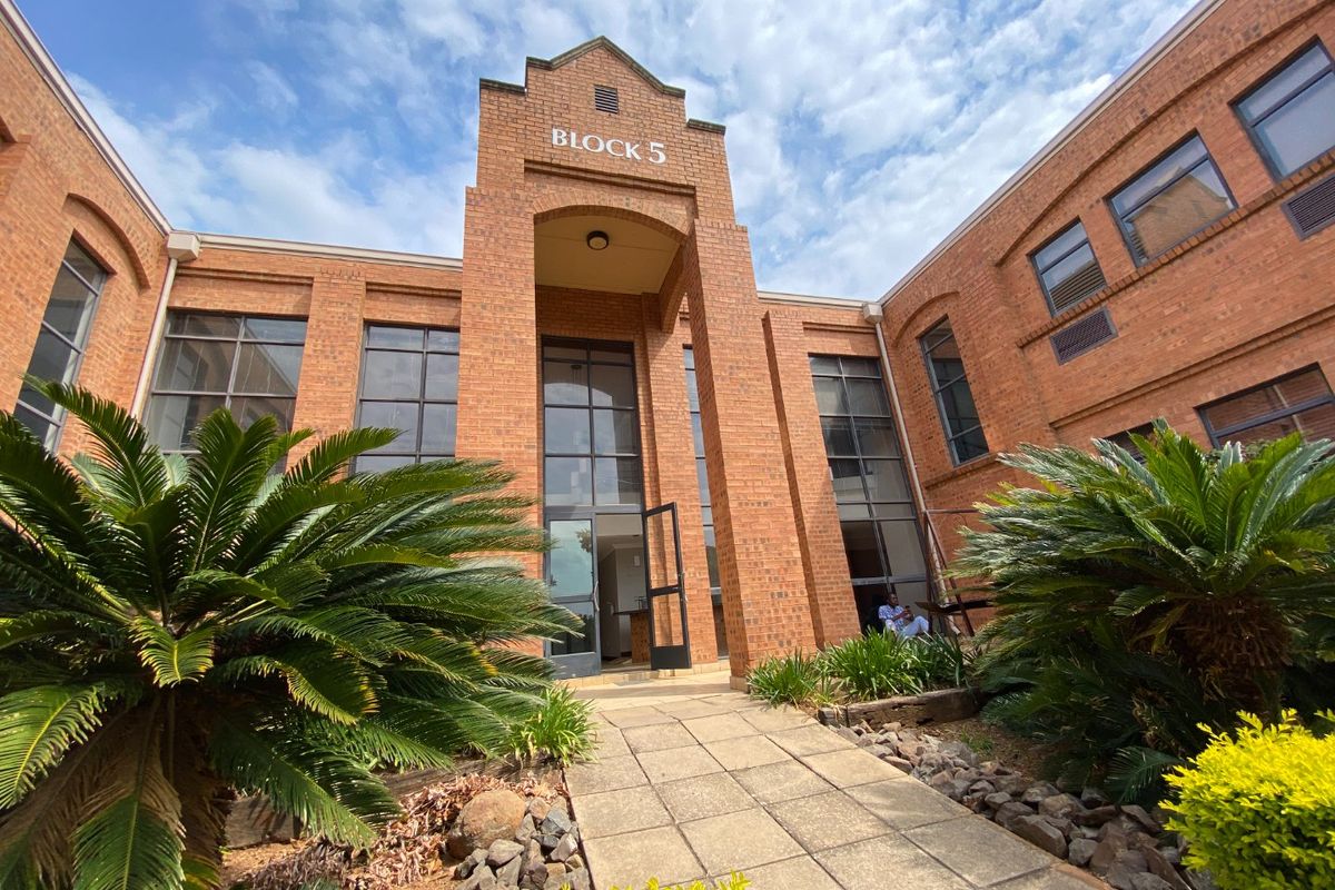 Prime Office Space To Let In Boardwalk - Photo 2