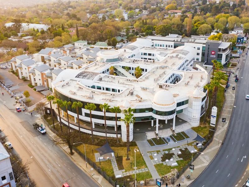 GROSVENOR CORNER: - Photo 3