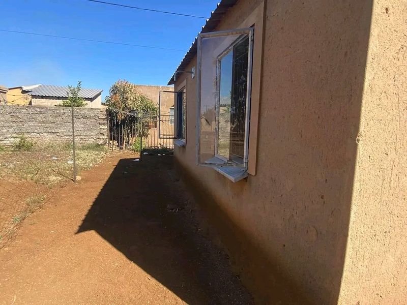 Welcoming 2 bedroom property for in Garankuwa Tsunami  - Photo 3