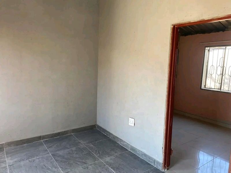 Welcoming 2 bedroom property for in Garankuwa Tsunami  - Photo 5