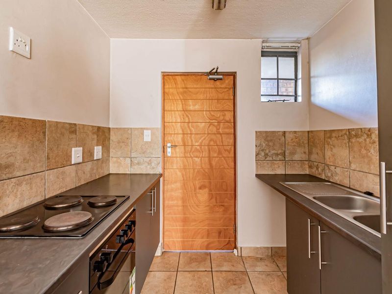 FINAL CALL – ONLY A FEW UNITS LEFT! - Photo 5