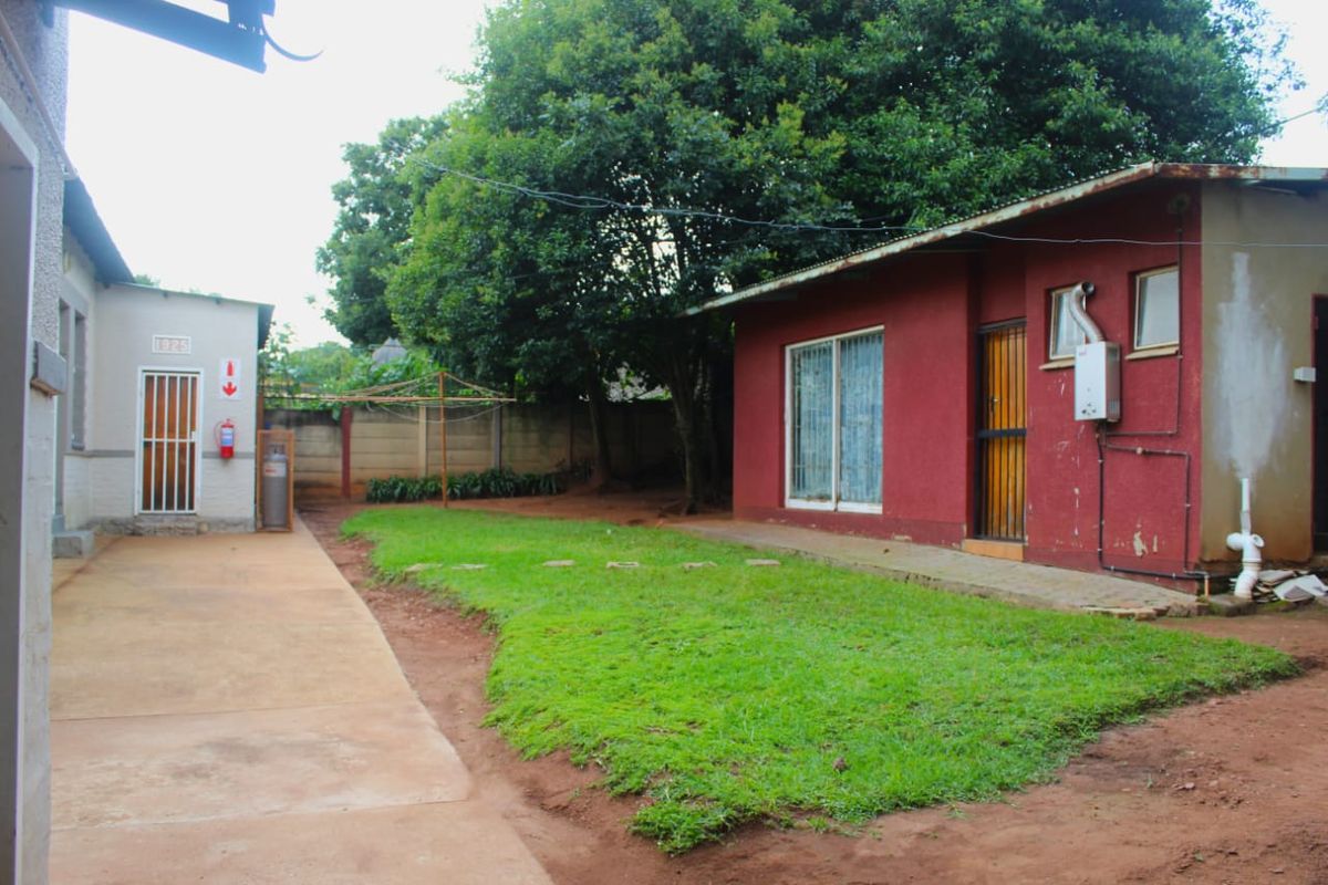 NSFAS Accredited Student Accomodation For Sale - Photo 2