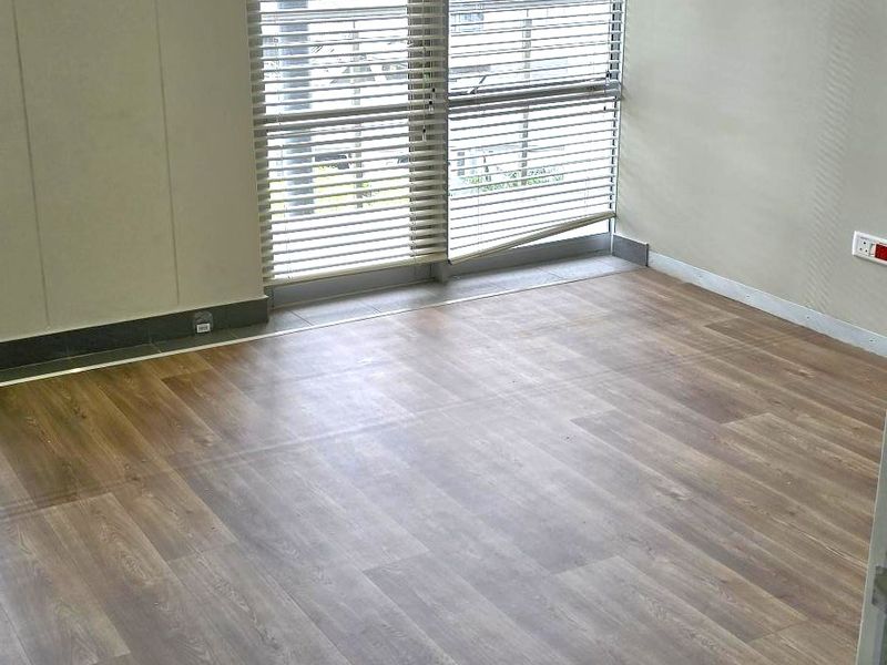 Elegant Willow Wood Office Park for Sale in Fourways, Sandton - Photo 8