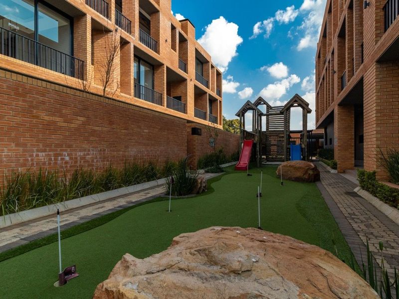 REAL ESTATE SERVICES WELCOMES YOU TO A NEW EXCITING PROPERTY LISTING.  - Photo 4