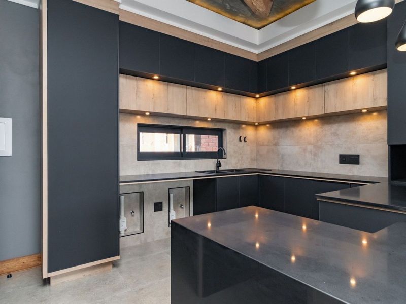 REAL ESTATE SERVICES WELCOMES YOU TO A NEW EXCITING PROPERTY LISTING.  - Photo 9