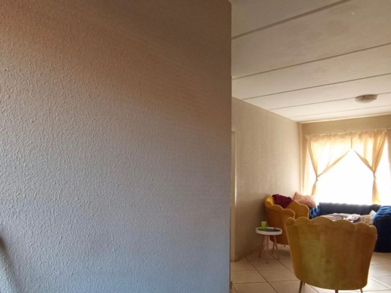 2 bedroom apartment for sale in Danville  - Photo 6