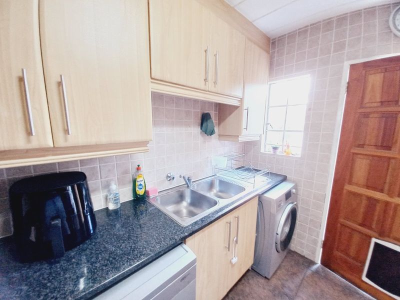 Charming Duplex Offering Secure, Convenient Living in the Heart of Eden Glen - Photo 8