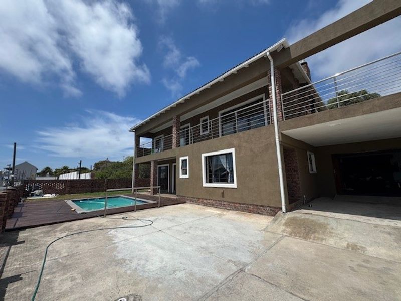 4 Bed House in Humerail for Sale - Photo 3