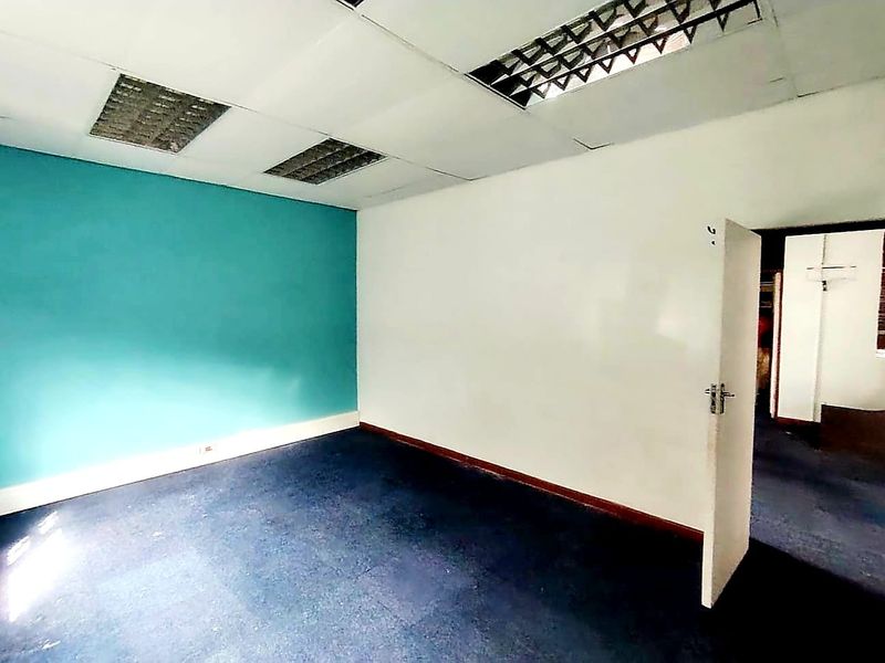 Commercial Property for Sale in Southernwood East London - Photo 3