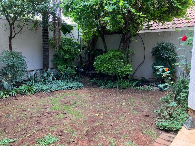 Oaklands Simplex Townhouse - Photo 9