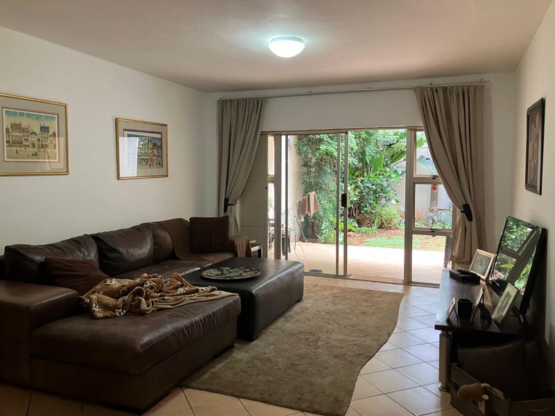 Oaklands Simplex Townhouse - Photo 4