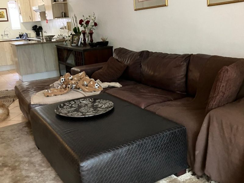 Oaklands Simplex Townhouse - Photo 3