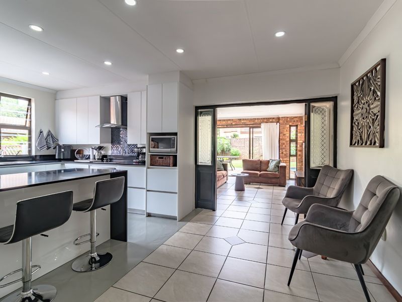 5 Bedroom Home For Sale in Eden Glen Ext 18 - Photo 9