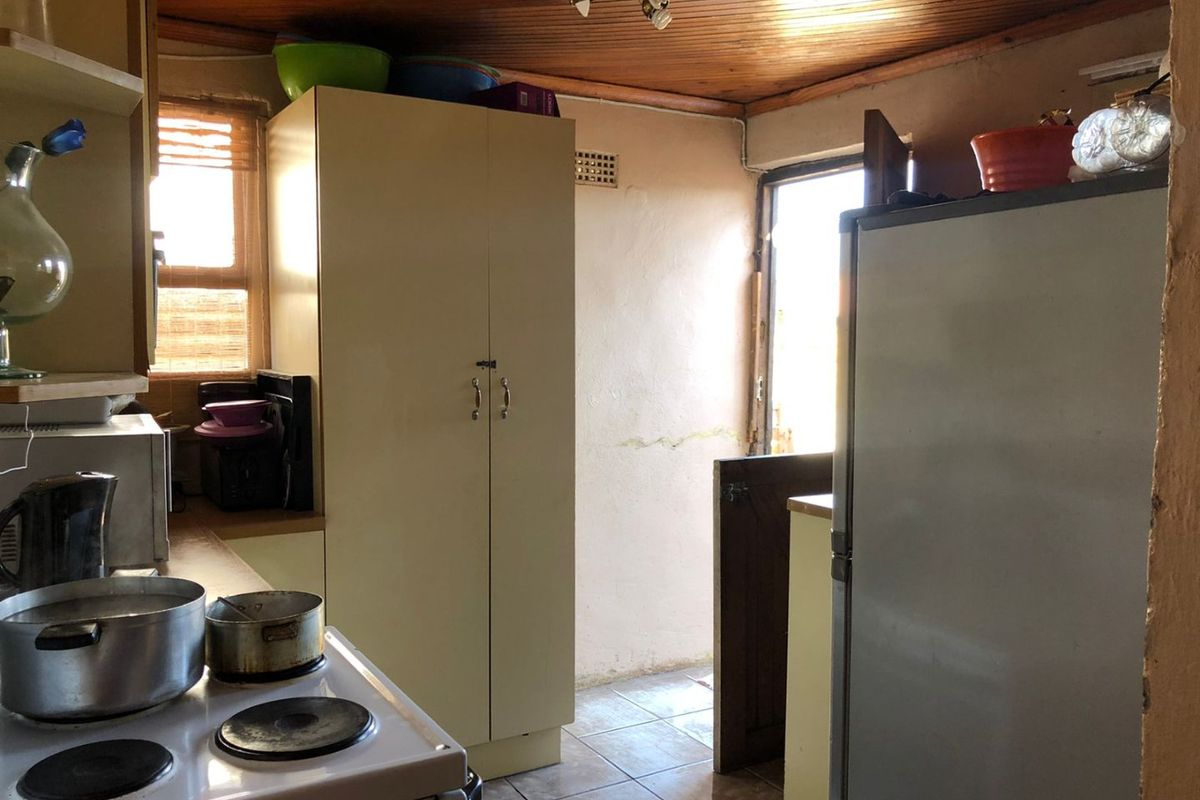 2 Bedroom House for Sale – KwaNobuhle, Uitenhage - Photo 4
