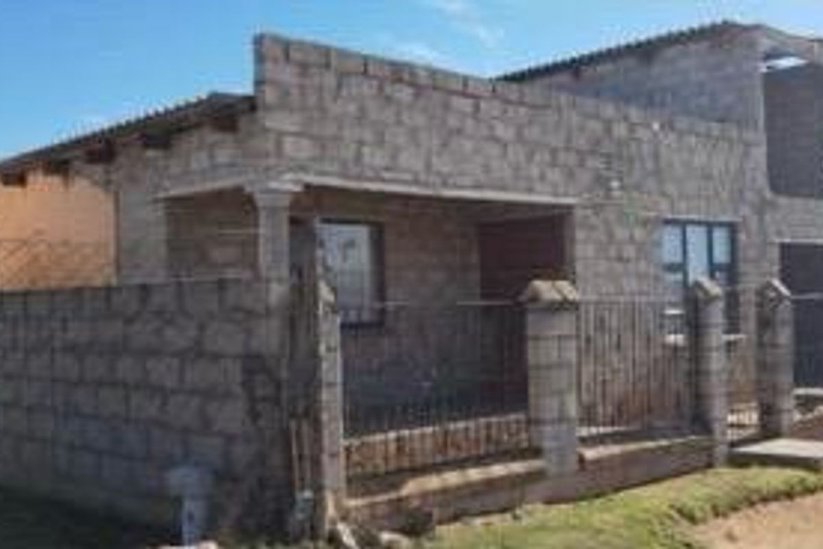 2 Bedroom House for Sale – KwaNobuhle, Uitenhage - Photo 2