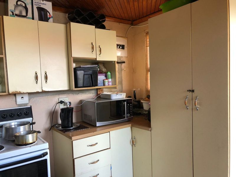 2 Bedroom House for Sale – KwaNobuhle, Uitenhage - Photo 3