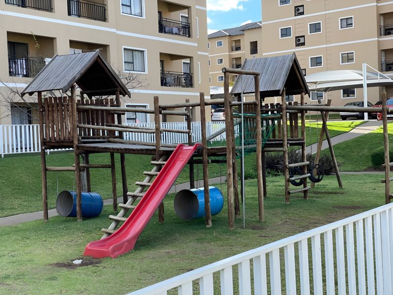 2 Bedroom with  1 Bathroom   Apartment Available  For Sale - Photo 9