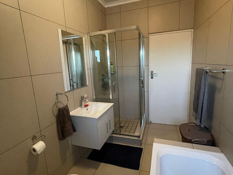 2 Bedroom with  1 Bathroom   Apartment Available  For Sale - Photo 6