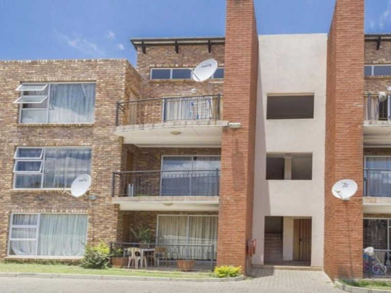 2-Bedroom Apartment For Sale – halfway house Midrand, Gauteng - Photo 2