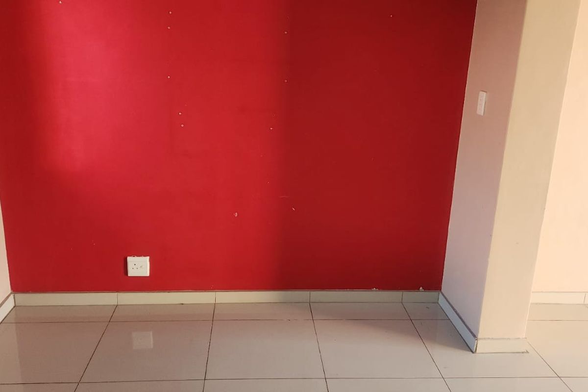 Duplex for sale in prime location with garden.  - Photo 5