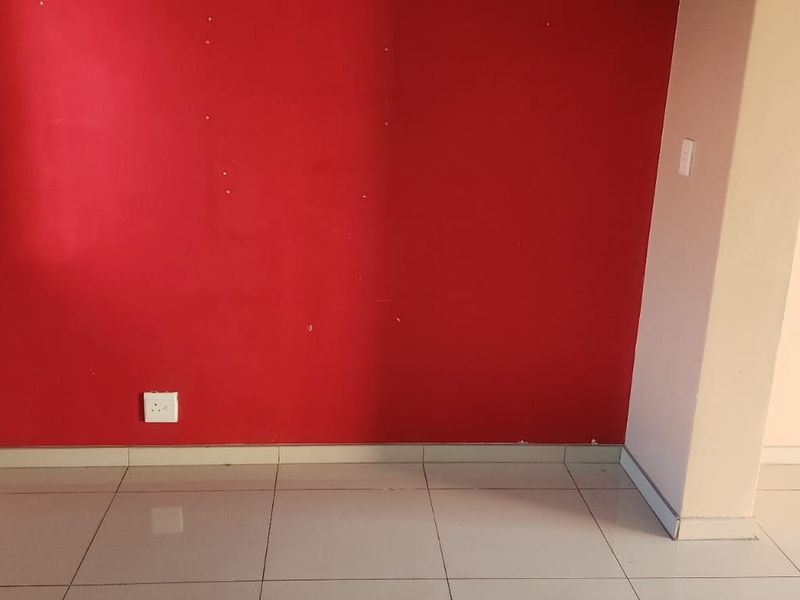 Duplex for sale in prime location with garden.  - Photo 5