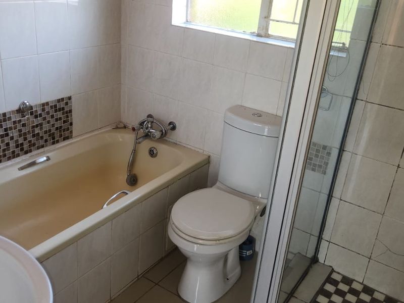 Duplex for sale in prime location with garden.  - Photo 8