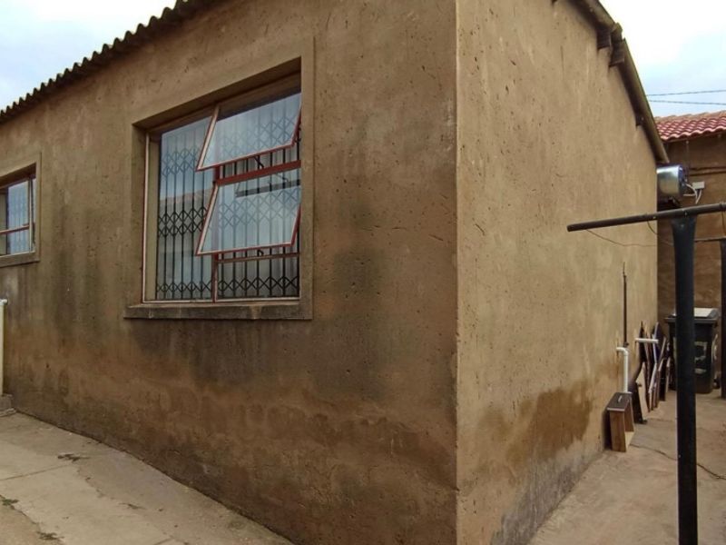 7 bedroom house for Sale in Saulsville  - Photo 7